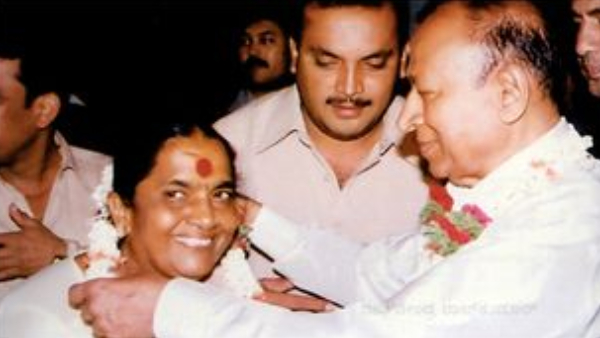 When did Dr Rajkumar pay off the loan he had taken for his wedding Kannada movie news When did Dr Rajkumar pay off the loan he had taken for his wedding Kannada movie news