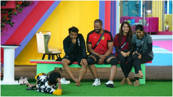 Bigg Boss kannada 11 Funny Kiss Task For contestants