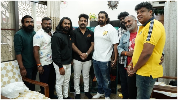 Dhruva Sarja unveiled the first look of Kuladalli Keelyavudo starring Manu Madenur