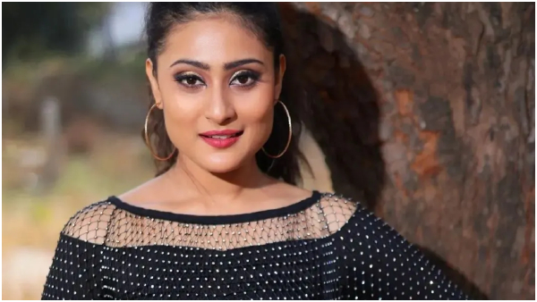 Amrutha Iyengar opens up How It Felt Getting Raised By A Single Mother Amrutha Iyengar opens up How It Felt Getting Raised By A Single Mother