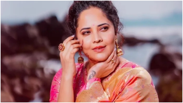 Its my choice telugu actress Anasuya Bharadwaj hits back who Targeted her For Dress