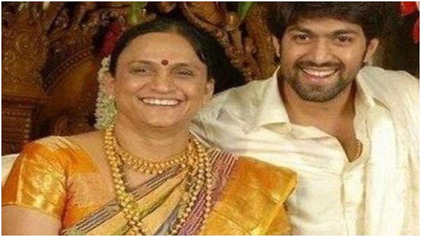 Video of Yash s mother Pushpa doing pooja for Puneeth Rajkumar s photo goes viral