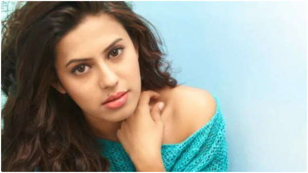 DRI officials raided the flat of jailed actress Ranya Rao seizing cash and gold