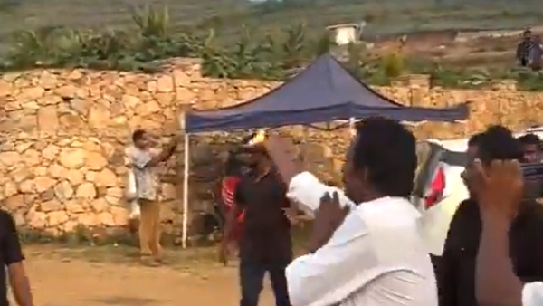 Superstar Rajinikanth waved his fans from his car while shooting Jailer 2 in Kerala