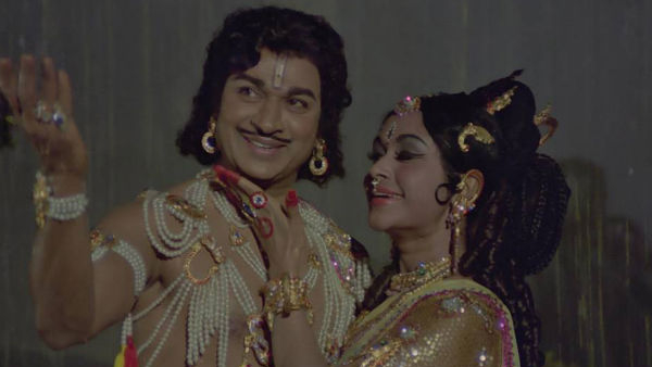 Veteran Actress B Saroja Devi Passes Away at 87 A Legendary Journey Across Indian Cinema