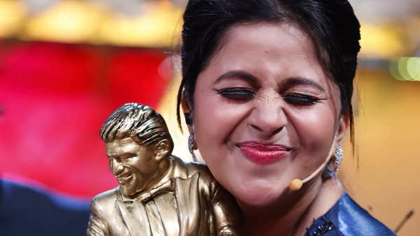 is-anchor-anushree-hitting-back-at-marriage-rumours-with-a-dr-rajkumar-video