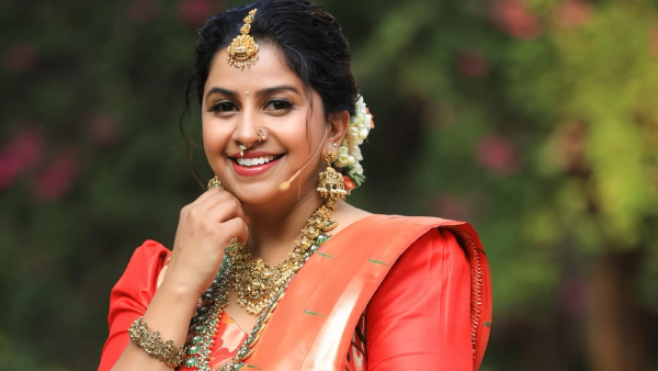 is-anchor-anushree-hitting-back-at-marriage-rumours-with-a-dr-rajkumar-video
