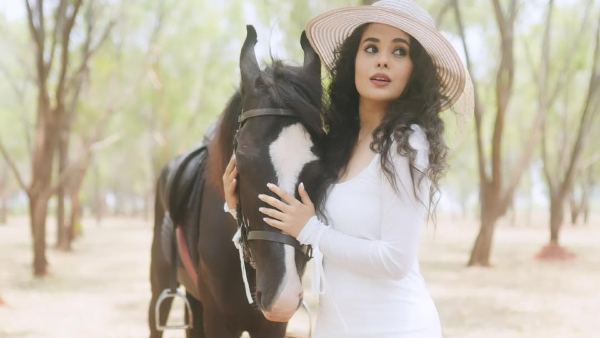 He Is Like God To Me Bharjari Bachelors 2 s Abhijna Bhat Reveals Unwavering Devotion to Darshan