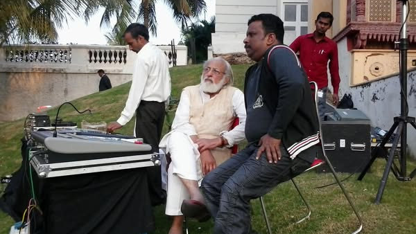 Legend M S Sathyu gave Costume and Art direction tips to Koragajja movie