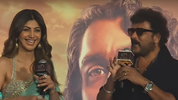 Even if I leave the girl my hand won t leave her saree Ravichandran says infront of Shilpa Shetty