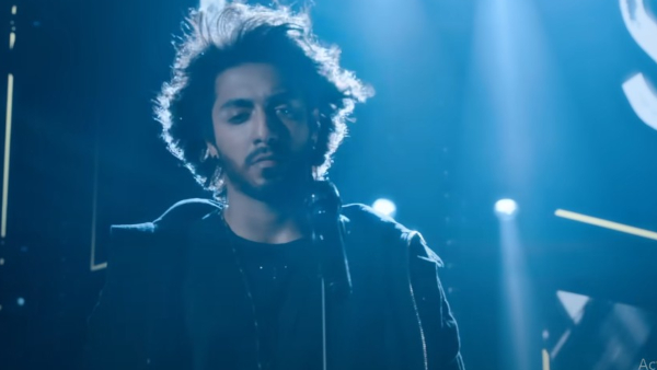 Historic Debut Ahaan Panday-Aneet Padda s Saiyaara Blazes Past 20 Crore Reshaping Bollywood