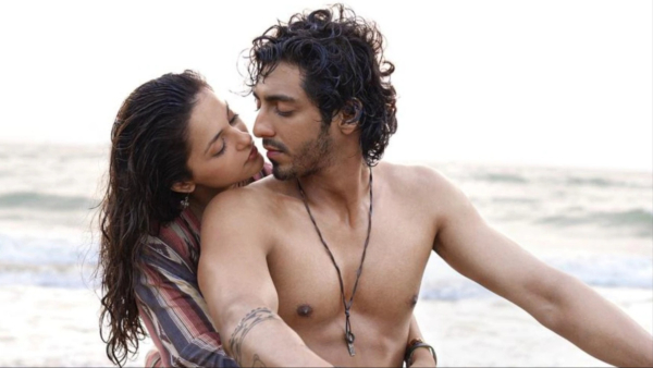 Saiyaara Storms 100 Crore in Just 4 Days Ahaan Panday amp amp Aneet Padda s Debut Makes History