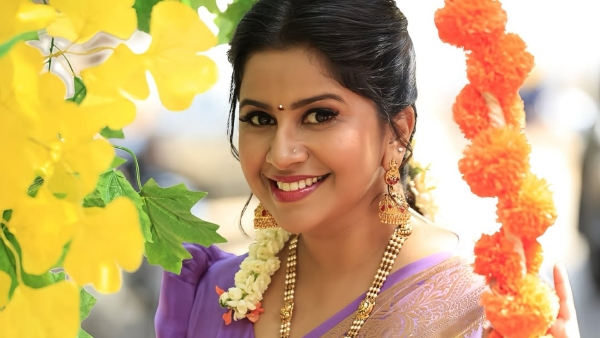 Kannada Anchor Anushree to Marry Roshan on August 28 Wedding Invitation Goes Viral Kannada Anchor Anushree to Marry Roshan on August 28 Wedding Invitation Goes Viral