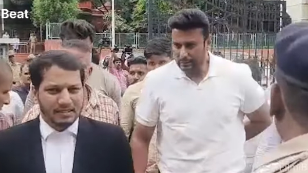 Supreme court didn t gave single day exemption to Darshan to surrender by Supreme court