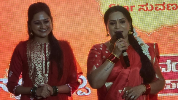 Navratri 2025 2nd day Brahmacharini Devi Puja done by Vasudeva Kutumba serial cast Anjali and Brunda Navratri 2025 2nd day Brahmacharini Devi Puja done by Vasudeva Kutumba serial cast Anjali and Brunda