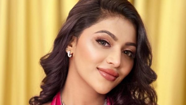 Nikita Ghag Charged with Extortion Actress Allegedly Extorted 10 Lakh from Film Producer Nikita Ghag Charged with Extortion Actress Allegedly Extorted 10 Lakh from Film Producer