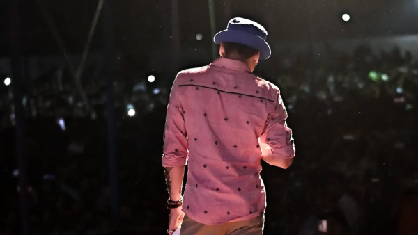 Singer Zubeen Garg Dies in Singapore Scuba Accident Assam Fan Jumps into Brahmaputra