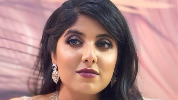 BED WAR Floor Cures Back Pain Viral Girl Savages Darshan Chitral Rangaswamy BLASTS Taunt-Exclusive BED WAR Floor Cures Back Pain Viral Girl Savages Darshan Chitral Rangaswamy BLASTS Taunt-Exclusive