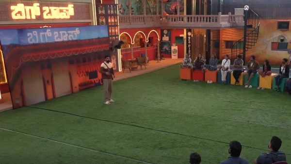 Bigg Boss Season 12 Emotional Reunion as Ex-Contestants Share Life-Changing Journeys Bigg Boss Season 12 Emotional Reunion as Ex-Contestants Share Life-Changing Journeys