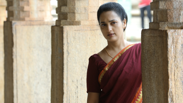 Yaare Neenu Cheluve actress Sangitha Madhavan Re entry to Kannada movie after 26 years