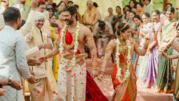 Vijay Deverakonda and Rashmika Spark Honeymoon Buzz with Viral Thailand Photo Vijay Deverakonda and Rashmika Spark Honeymoon Buzz with Viral Thailand Photo