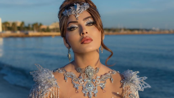 Urvashi s Cannes Dress Price vs Rajamouli s Rs 1400 Crore Varanasi Viral Social Media Debate