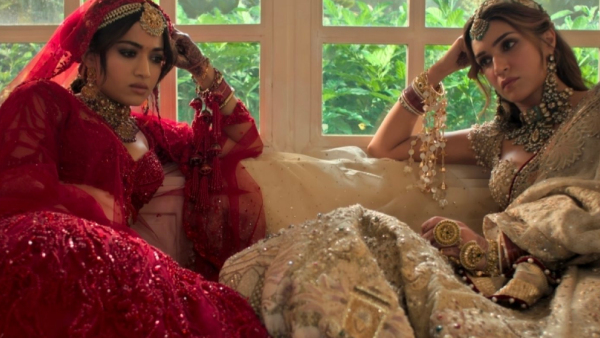 Cocktail - 2 Trailer Shahid Kapoor Caught Between Rashmika and Kriti in Intriguing Love Triangle Cocktail - 2 Trailer Shahid Kapoor Caught Between Rashmika and Kriti in Intriguing Love Triangle