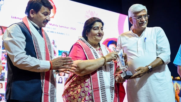 stop-this-vishwa-guru-nonsense-anuradha-paudwal-explodes-over-ram-mandir-theft-closed-schools