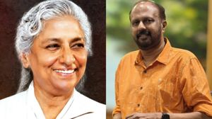 വീട്ടുപടിക്കൽ പത്തൊമ്പതുകാരനായ ഞാൻ ഒരു മണിക്കൂറോളം നിന്നു, അമ്മയുടെ പ്രവൃത്തി എന്റെ കണ്ണ് നിറച്ചു!