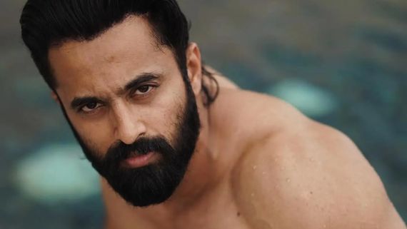'പ്രൊപ്പഗാന്‍ഡ സിനിമയുടെ നായകന്‍'; ഞാന്‍ പെട്ടുപോയതതാണ്; വിവാദങ്ങളെക്കുറിച്ച് ഉണ്ണി മുകുന്ദന്‍