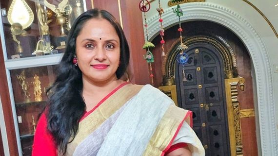 എന്ത് പറഞ്ഞാലും ഞാനത് തെറ്റിക്കില്ല, മകള്‍ വാശിപ്പിടിച്ച് മുറിയടച്ചിരുന്നതോടെ വാതില്‍ ചവിട്ടി തുറന്നെന്ന് നിഷ