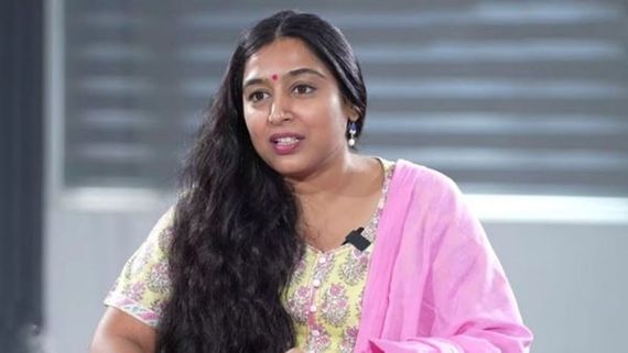 പിൻസീറ്റിലിരിക്കാൻ ഭർതൃമാതാവ് എന്നോട് പറയും, അവരുടെ ആശങ്കയാണ്; തുറന്ന് പറഞ്ഞ് പത്മപ്രിയ 