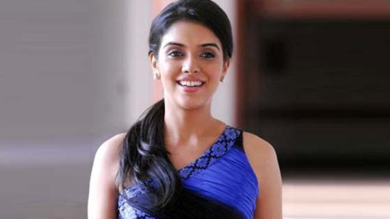 സിനിമകളെല്ലാം അസിൻ കൊണ്ട് പോകുന്നു, പലർക്കും നീരസം, പഴയ താരറാണി ഇനി തിരിച്ച് വന്നാൽ...