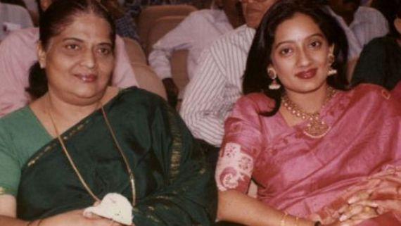 'ഉർവശിക്ക് പകരം ​ഗോഡ്ഫാദറിലെത്തി, സെറ്റിലെ പെരുമാറ്റം; അമ്മയുടെ മരണത്തോട് കനകയ്ക്ക് സംഭവിച്ചത്'