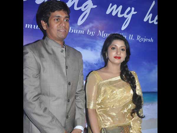  വിവാദങ്ങളൊഴിയാതെ മീര