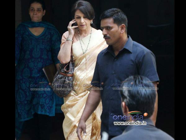 കരീനയും സെയ്‌ഫും വിവാഹിതരായി