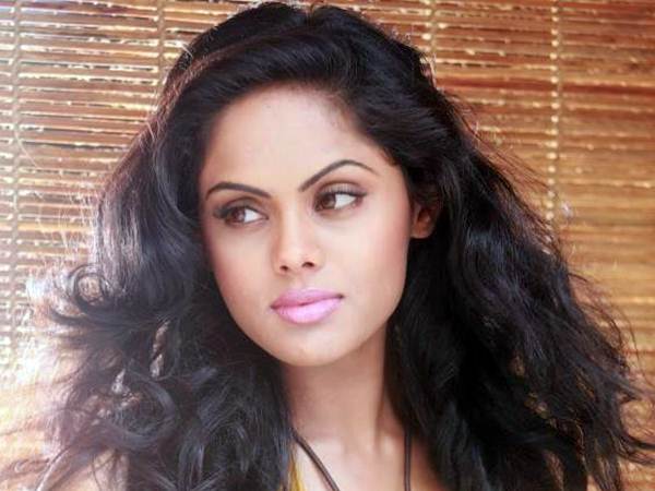 കാര്‍ത്തികാ നായര്‍