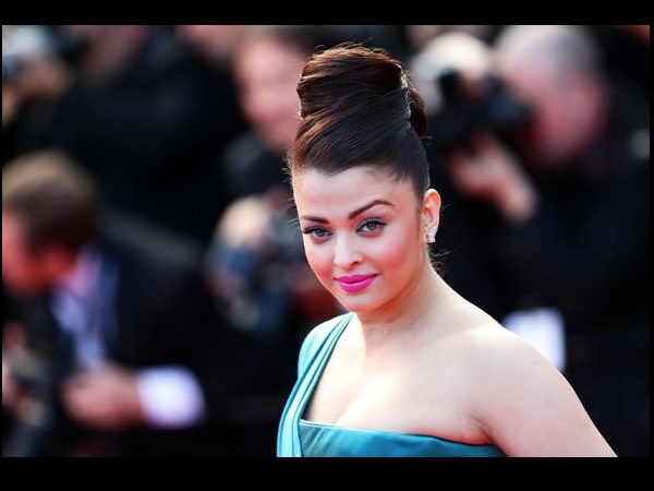 കാനില്‍ ഐശ്വര്യയാണ് താരം