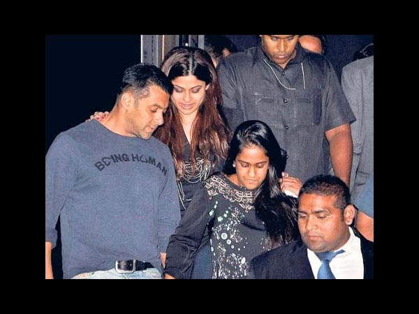 അര്‍പ്പിതാ ഖാന്‍