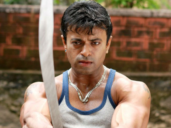 റിയാസ് ഖാന്‍