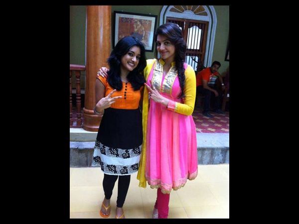 കാജല്‍ അഗര്‍വാളും നിവേദിത തോമസും