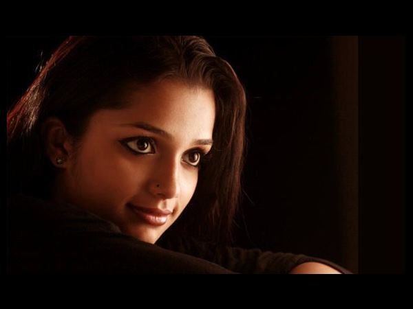 ഹൃദയം കവര്‍ന്ന ജോമോന്‍