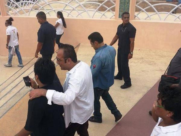 മെന്റലിന്റെ ക്രൂ