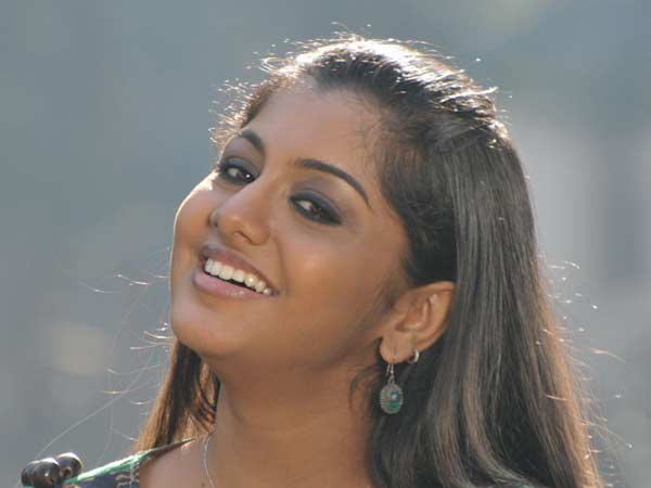 തെലുങ്കിലും മീരയുടെ സാന്നിധ്യം