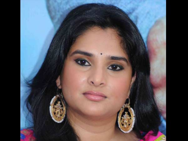 വിവാദം ഷൂട്ടിംഗ് സൈറ്റിലും