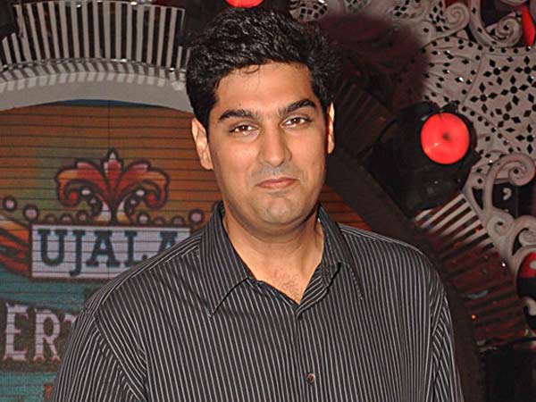 കുനാള്‍ റോയ് കപൂര്‍