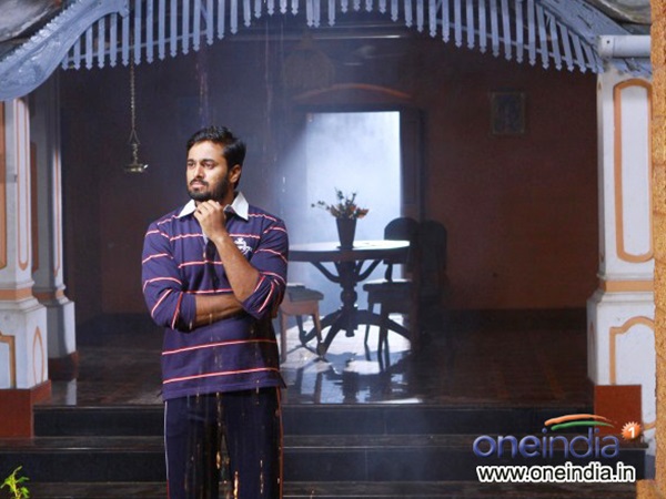 അടുത്ത ചിത്രം 