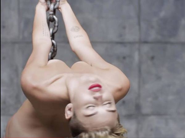 മിലെയുടെ നഗ്നത കാണാന്‍ തിരക്ക്