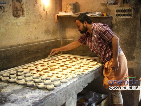 നിര്‍മ്മാണം