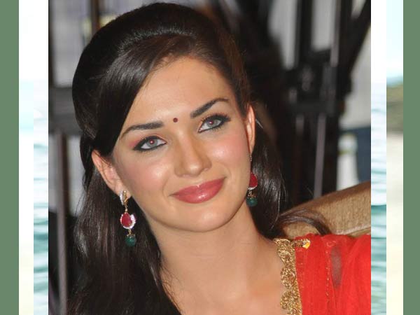 വിക്രത്തിന്റെ നായികയായി ഐയില്‍